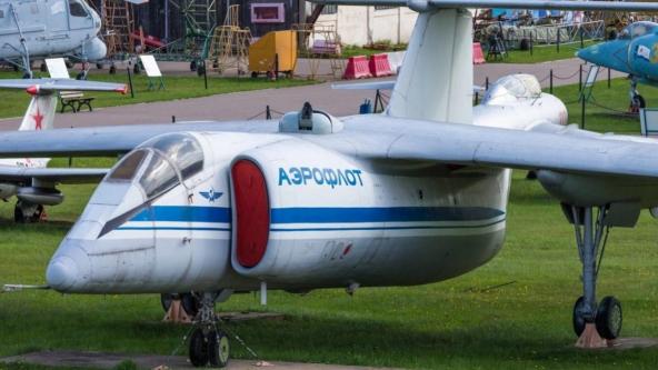 ​Moscow Likely Needs M-17 Stratosphera Aircraft to Shoot Down Balloons Over City, But It Is Currently In Museum
