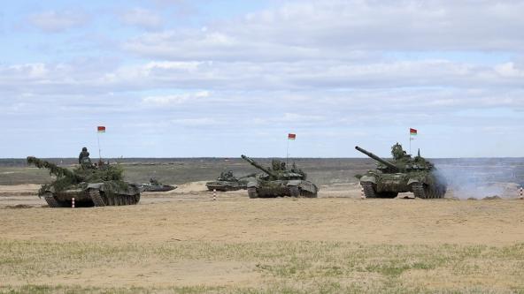 Belarus Withdraws T-72’s And Armored Personnel Carriers to Staff Two New Battalions