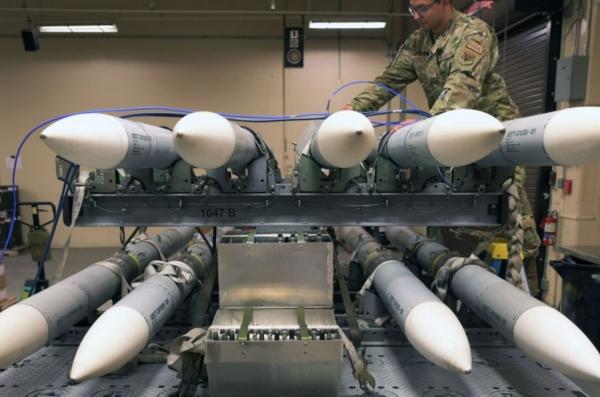 Not Just Stopping Aid, USA Redirects Arms Production For Ukraine, And Buying's Not an Option