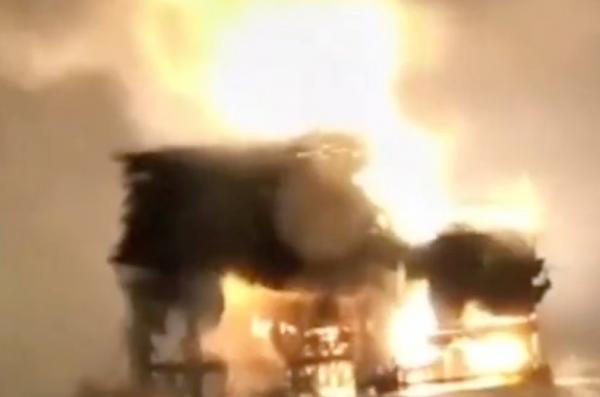 Ukrainian Forces Hit russian Radar and Positions on the Syvash Platform in the Black Sea (Video)