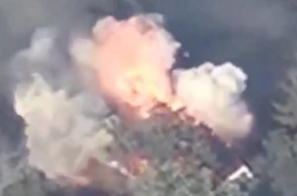 Ukrainian Forces Destroy Four russian Msta-B Howitzers and D-20 System (Video)