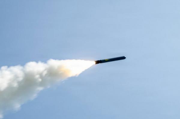 Japan Deploys 1,600 km Tomahawk Missiles to Counter russia and China