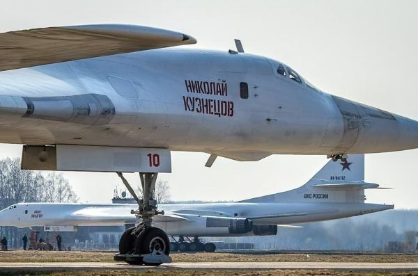 Satellite Images Reveal russian Tu-160Ms Being Armed with Kh-101 Missiles at Engels and Tu-95MS, Tu-22M3 Bomber Deployments at Olenya
