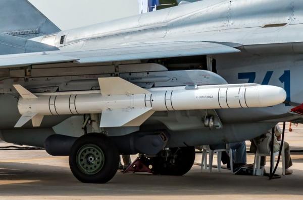 Could Iran Receive 327 russian Kh-31, Kh-38, R-73, R-77 Missiles for Its Su-35S, Yak-130 Aircraft?