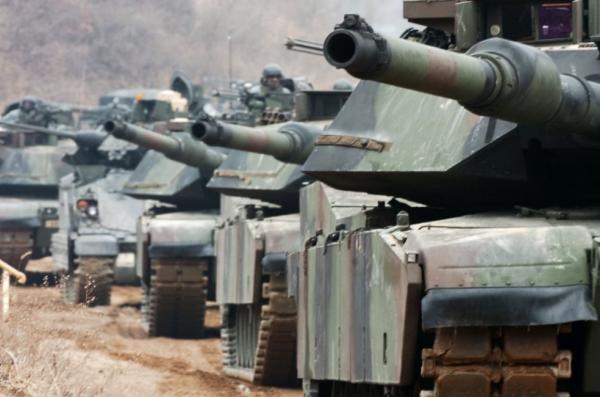 U.S. Prepares Mass "Free" Giveaway of Old M109 Paladins, Abrams, Bradleys and Even Apaches Under EDA — What Does It Mean for Ukraine?