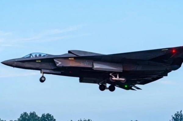 ​China’s 6th-Gen J-36 Fighter-Bomber to Feature Combat Laser