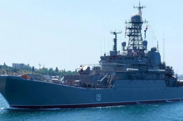 ​Ukraine Hits russian Yamal and Azov Ships, Mys-M1 Radar and Fuel Depot in Crimea Strike