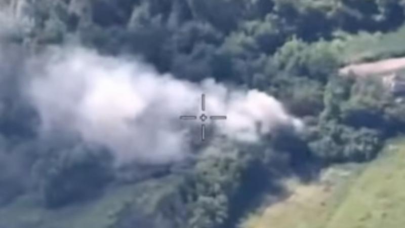 ​Ukrainian Border Guards Destroy russian D-30 Howitzer on the North Slobozhanske Front (Video)