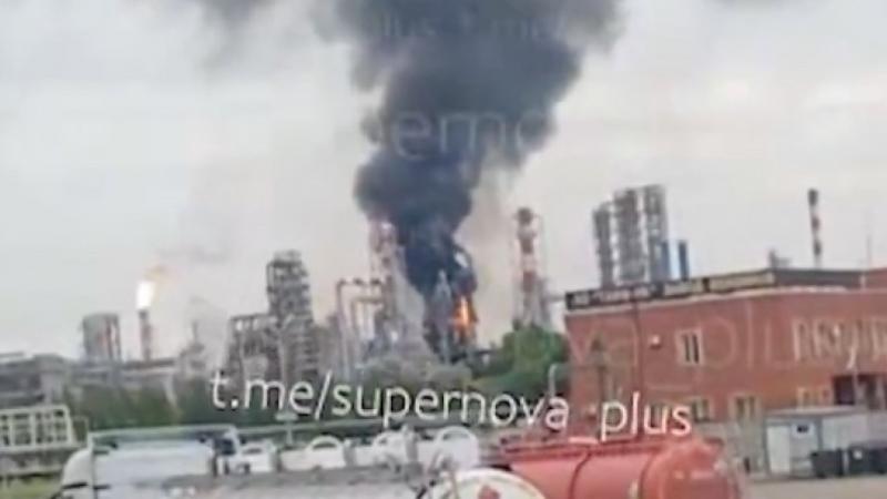 ​Ukraine's Special Operations Forces with Resistance Movement Target 16-Million-Ton russian Refinery in Tatarstan (Video)