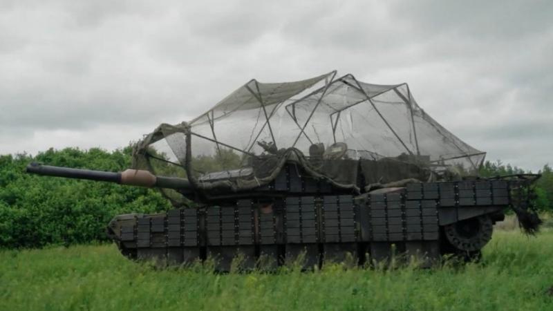 Ukrainian M1A1 Abrams Survives 20 FPV Drone Hits Thanks to Improvised Armor, "Hedgehog" Steel Spikes Even Snap Fiber-Optic Cables 