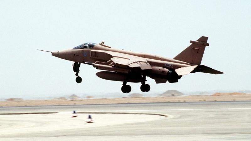 ​Although British Retired Old Jaguars Back in 2007, They Still Haven't Become Scrap Metal - Who Needs Such Aircraft Anyway?